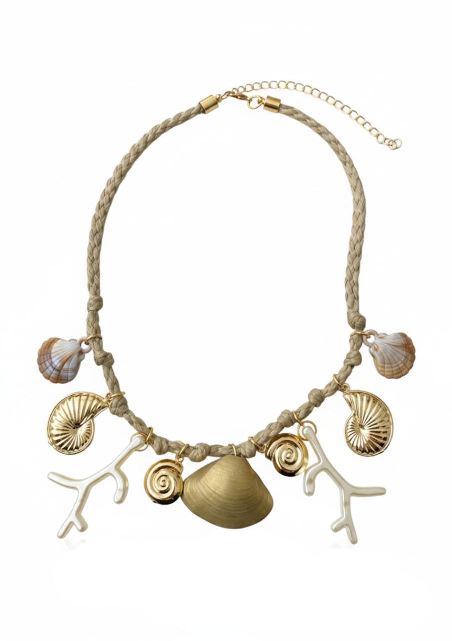 colar conchas e corda